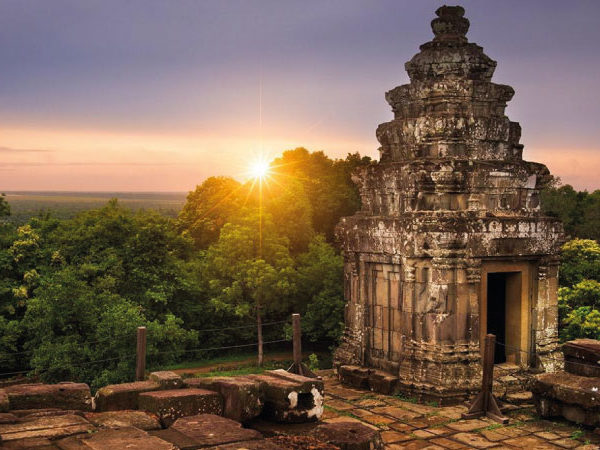 Tailandia Escénica, Camboya y Phuket